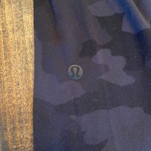 LULULEMON ready to rulu black camo high rise 7/8 joggers